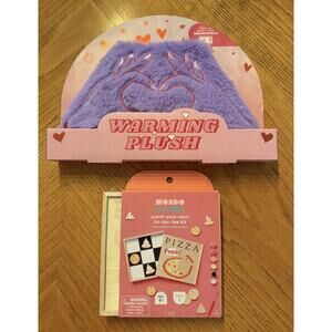 Mondo Llama Paint Your Own Mini Pizza Tic Tac Toe Kit And Warming Plush Lot